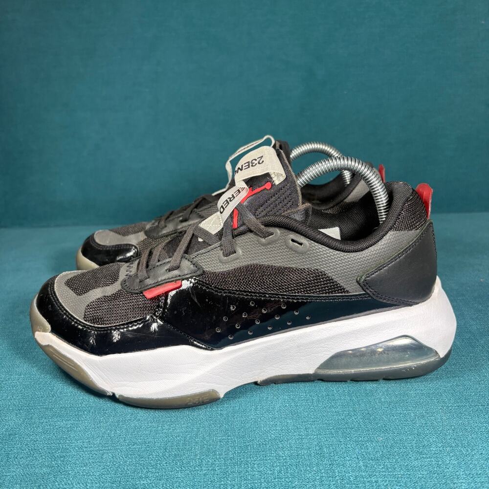 Jordan MA2 Bred Black Red Mens 8 / Womens 9.5